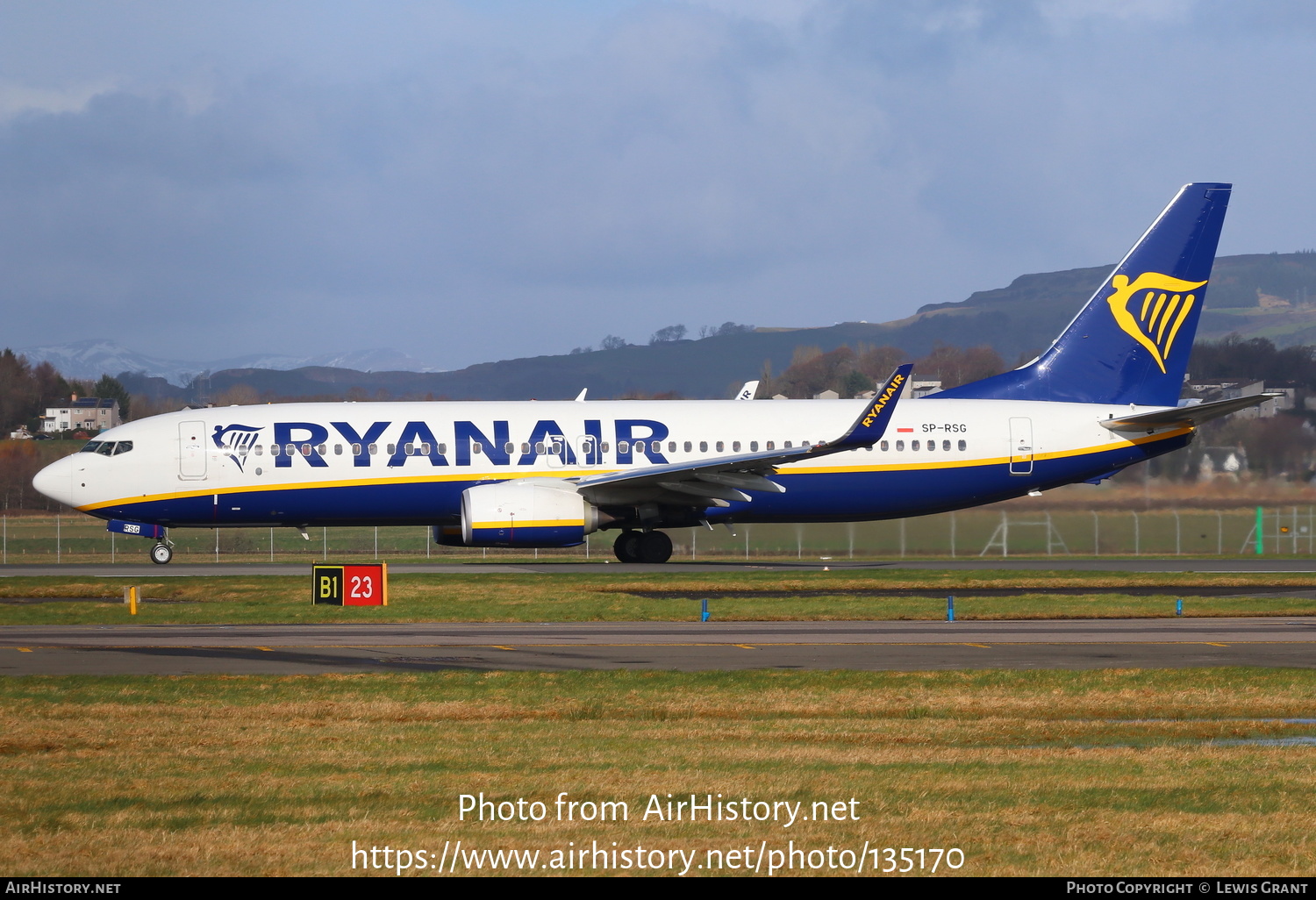 Aircraft Photo of SP-RSG | Boeing 737-800 | Ryanair | AirHistory.net #135170