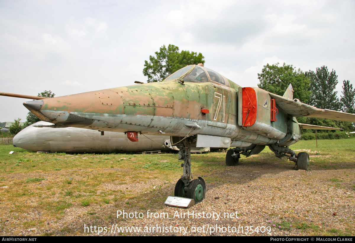 Aircraft Photo of 71 | Mikoyan-Gurevich MiG-27K | Russia - Air Force | AirHistory.net #135409