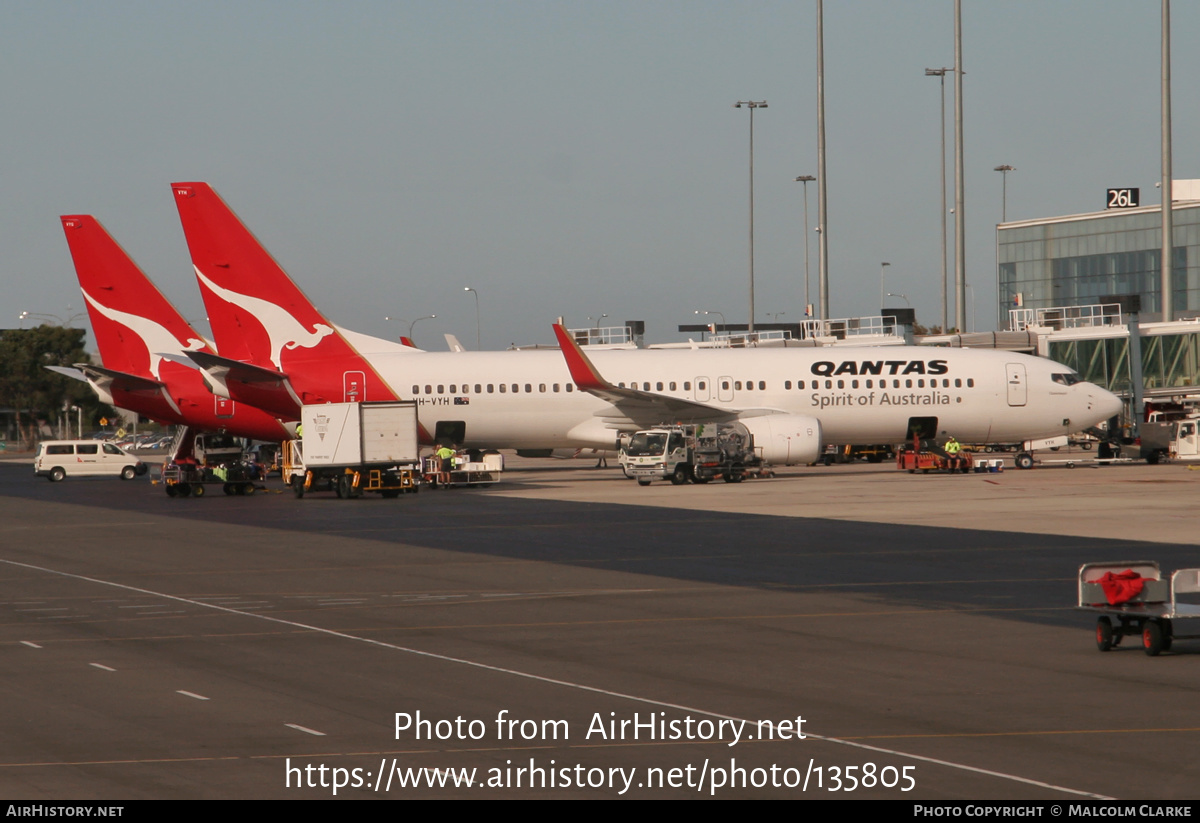 Aircraft Photo of VH-VYH | Boeing 737-838 | Qantas | AirHistory.net #135805