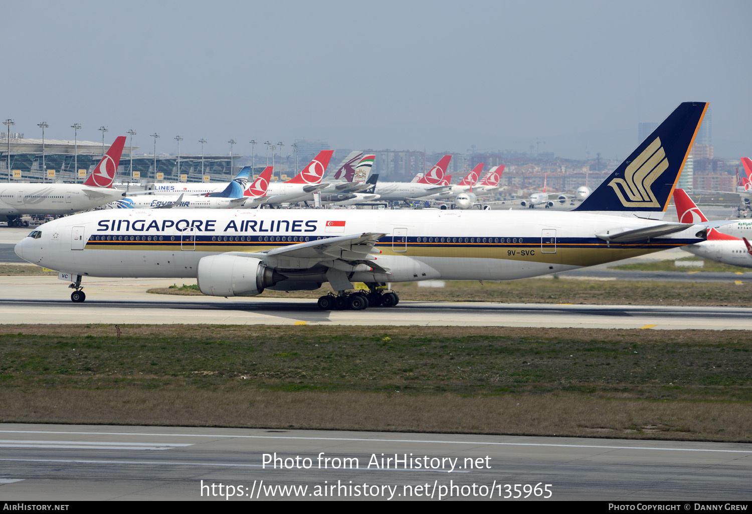 Aircraft Photo of 9V-SVC | Boeing 777-212/ER | Singapore Airlines | AirHistory.net #135965