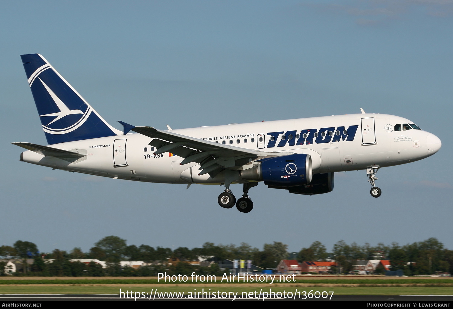 Aircraft Photo of YR-ASA | Airbus A318-111 | TAROM - Transporturile Aeriene Române | AirHistory.net #136007