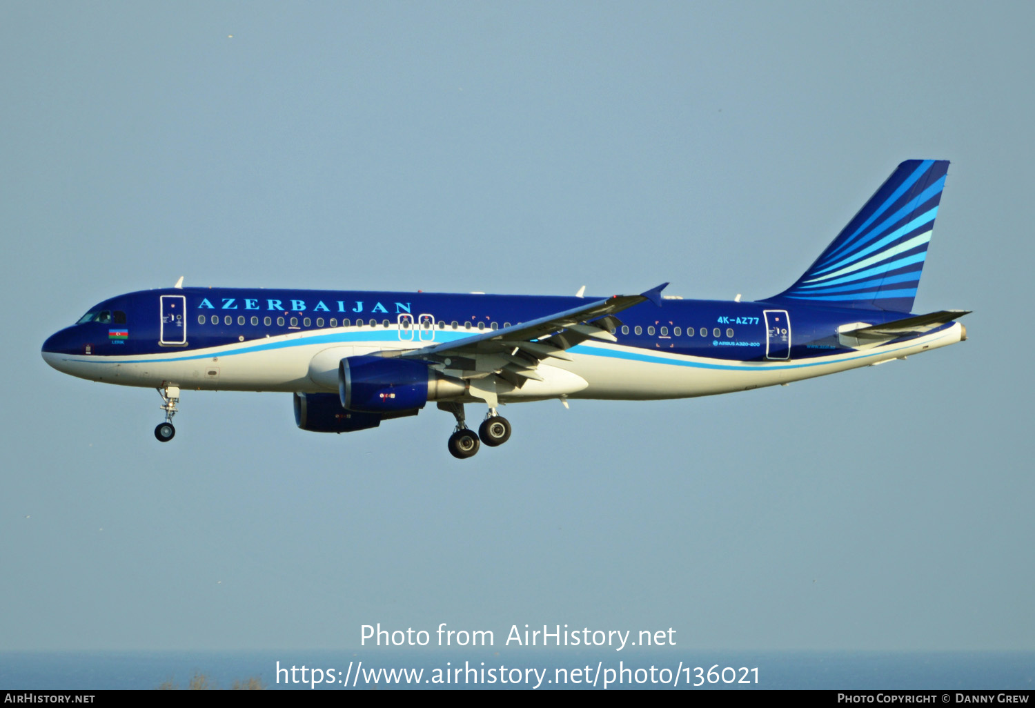 Aircraft Photo of 4K-AZ77 | Airbus A320-214 | Azerbaijan Airlines - AZAL - AHY | AirHistory.net #136021