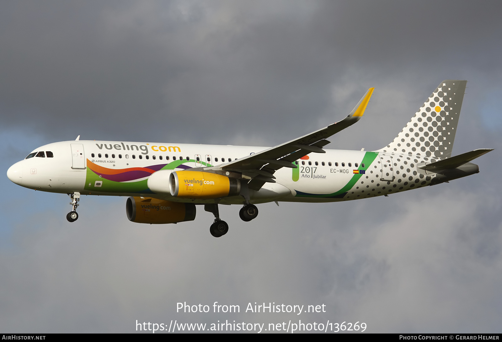 Aircraft Photo of EC-MOG | Airbus A320-232 | Vueling Airlines | AirHistory.net #136269