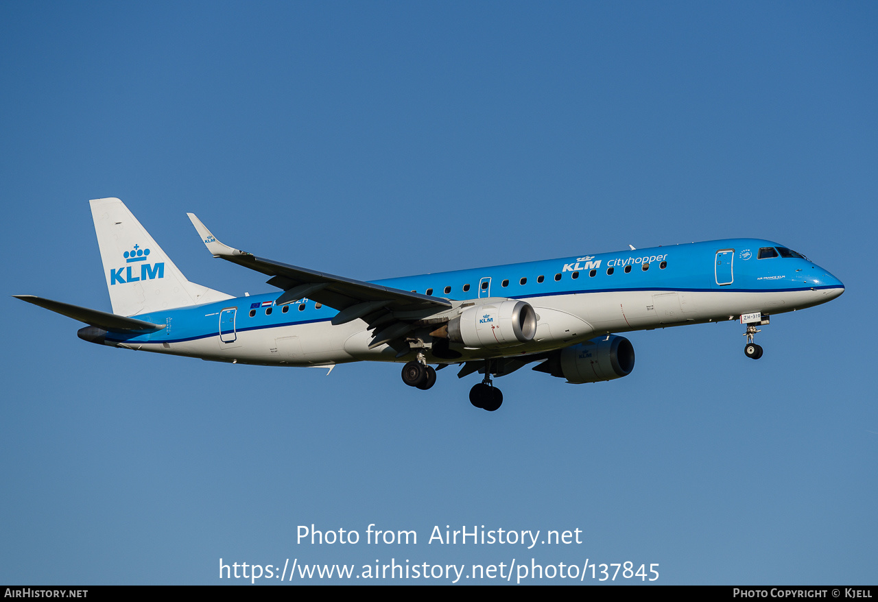 Aircraft Photo of PH-EZH | Embraer 190STD (ERJ-190-100STD) | KLM Cityhopper | AirHistory.net #137845