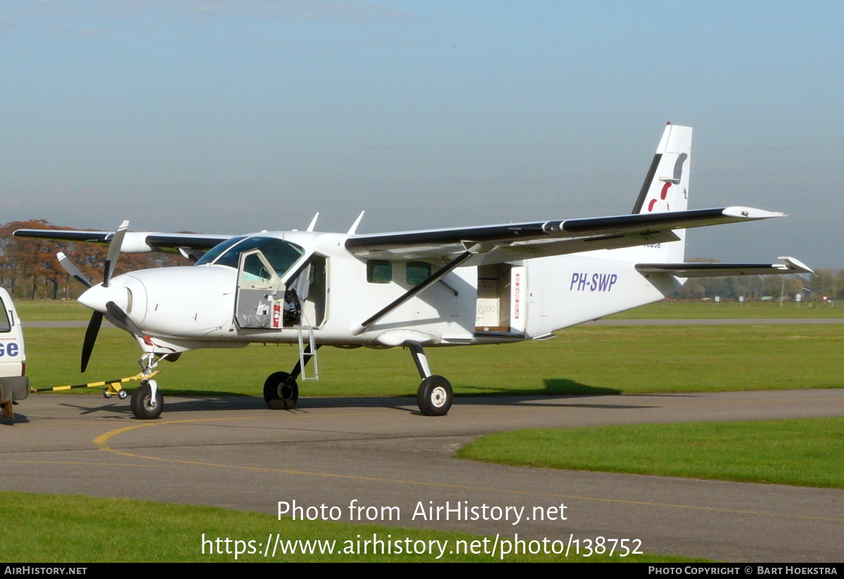 Aircraft Photo of PH-SWP | Cessna 208B Grand Caravan | Nationaal Paracentrum Teuge | AirHistory.net #138752