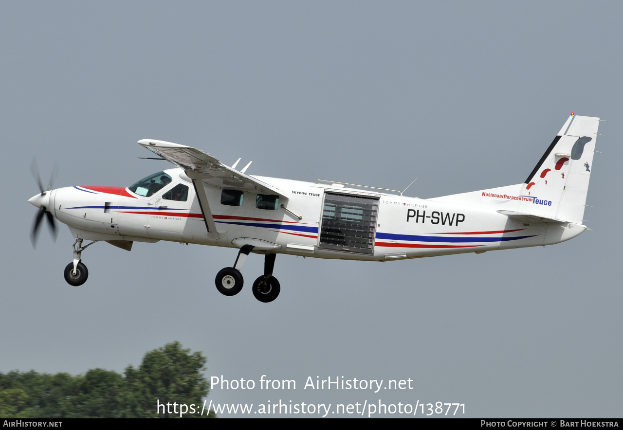 Aircraft Photo of PH-SWP | Cessna 208B Grand Caravan | Nationaal Paracentrum Teuge | AirHistory.net #138771