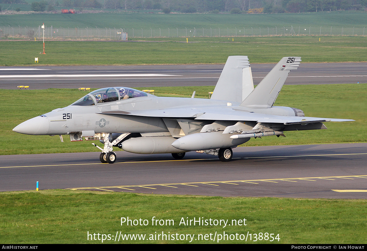 Aircraft Photo of 169653 | Boeing F/A-18F Super Hornet | USA - Navy | AirHistory.net #138854