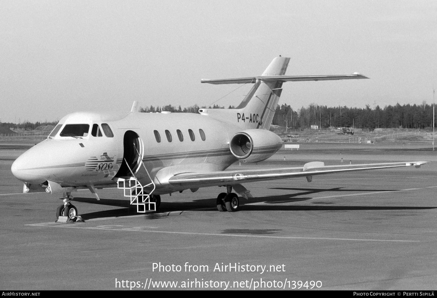 Aircraft Photo of P4-AOC | Hawker Siddeley HS-125-1A/731 | International SOS | AirHistory.net #139490