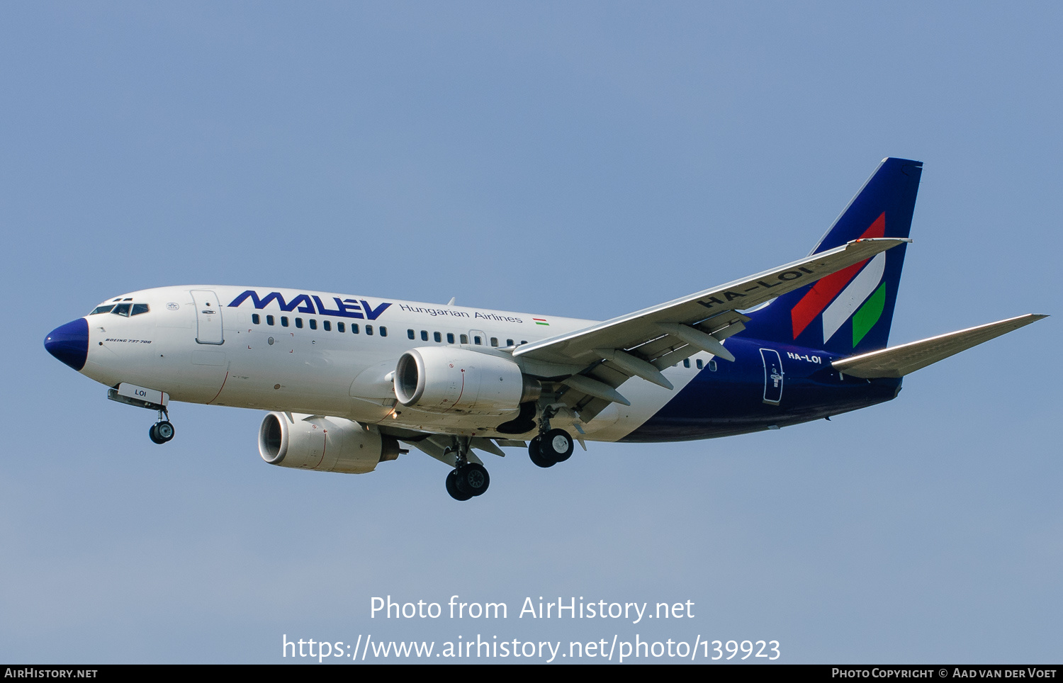 Aircraft Photo of HA-LOI | Boeing 737-7Q8 | Malév - Hungarian Airlines | AirHistory.net #139923