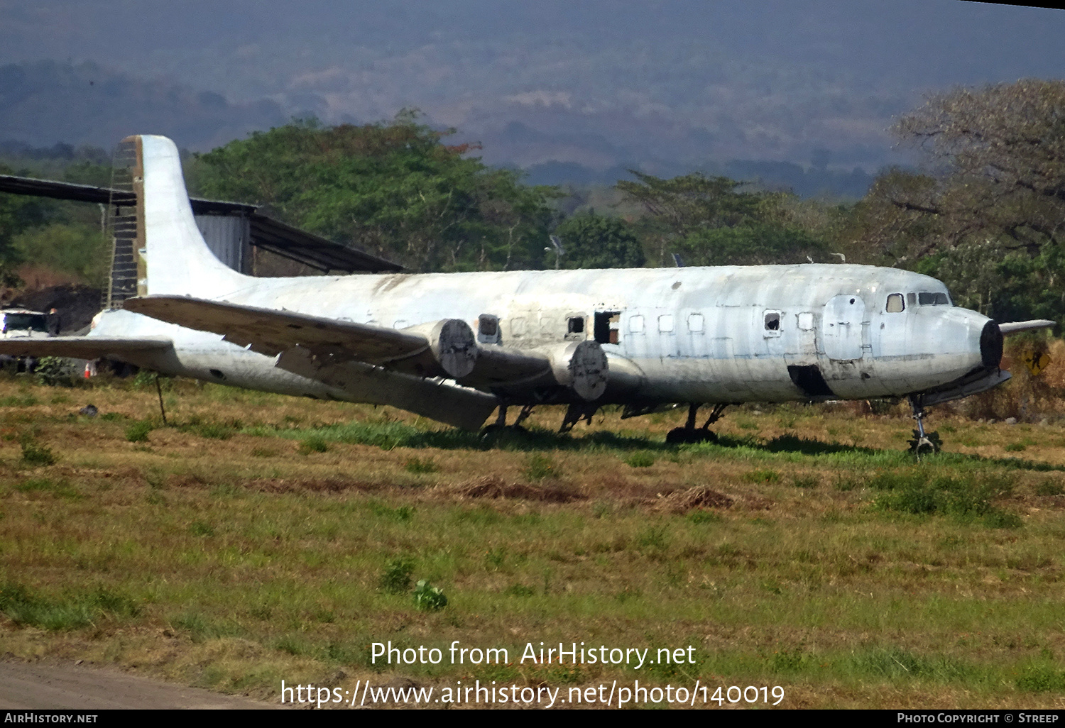 Aircraft Photo of YS-39C | Douglas DC-6B(F) | AirHistory.net #140019