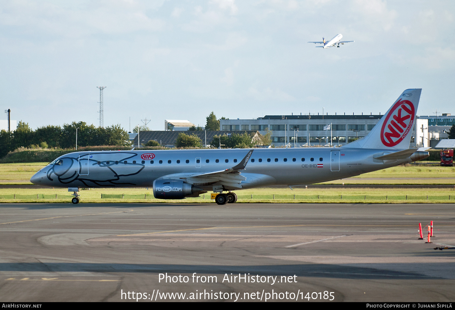 Aircraft Photo of OE-IHD | Embraer 190LR (ERJ-190-100LR) | Niki | AirHistory.net #140185