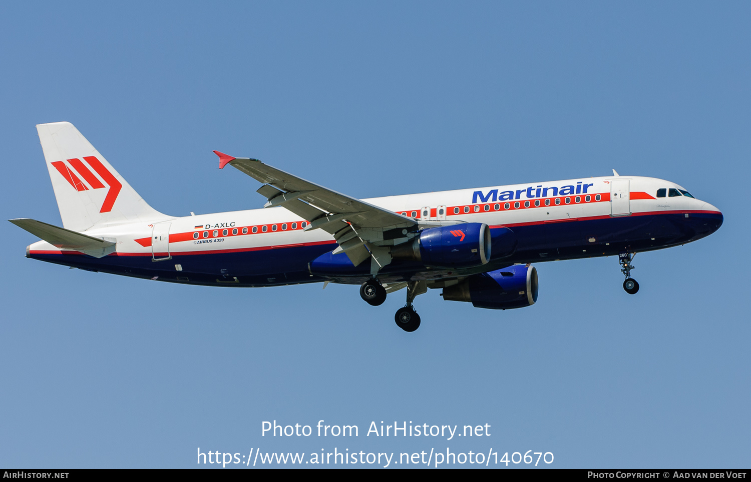 Aircraft Photo of D-AXLC | Airbus A320-214 | Martinair | AirHistory.net #140670