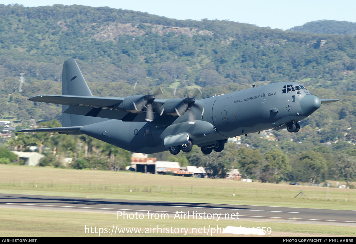 Aircraft Photo of A97-465 | Lockheed Martin C-130J-30 Hercules | Australia - Air Force | AirHistory.net #141059