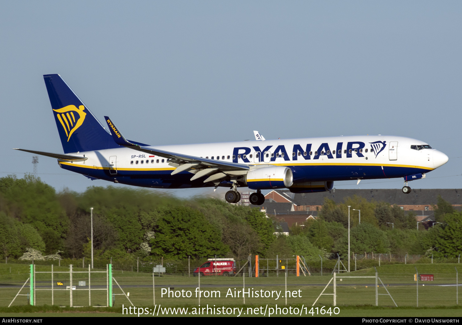 Aircraft Photo of SP-RSL | Boeing 737-800 | Ryanair | AirHistory.net #141640