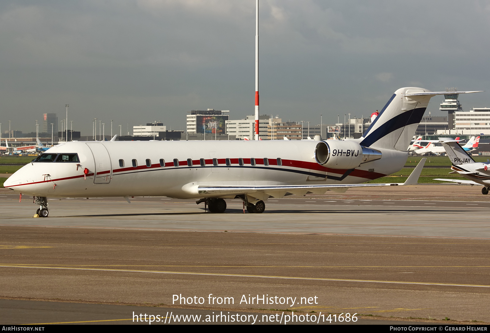 Aircraft Photo of 9H-BVJ | Bombardier Challenger 850 (CRJ-200SE/CL-600-2B19) | Blue Square Aviation Group | AirHistory.net #141686