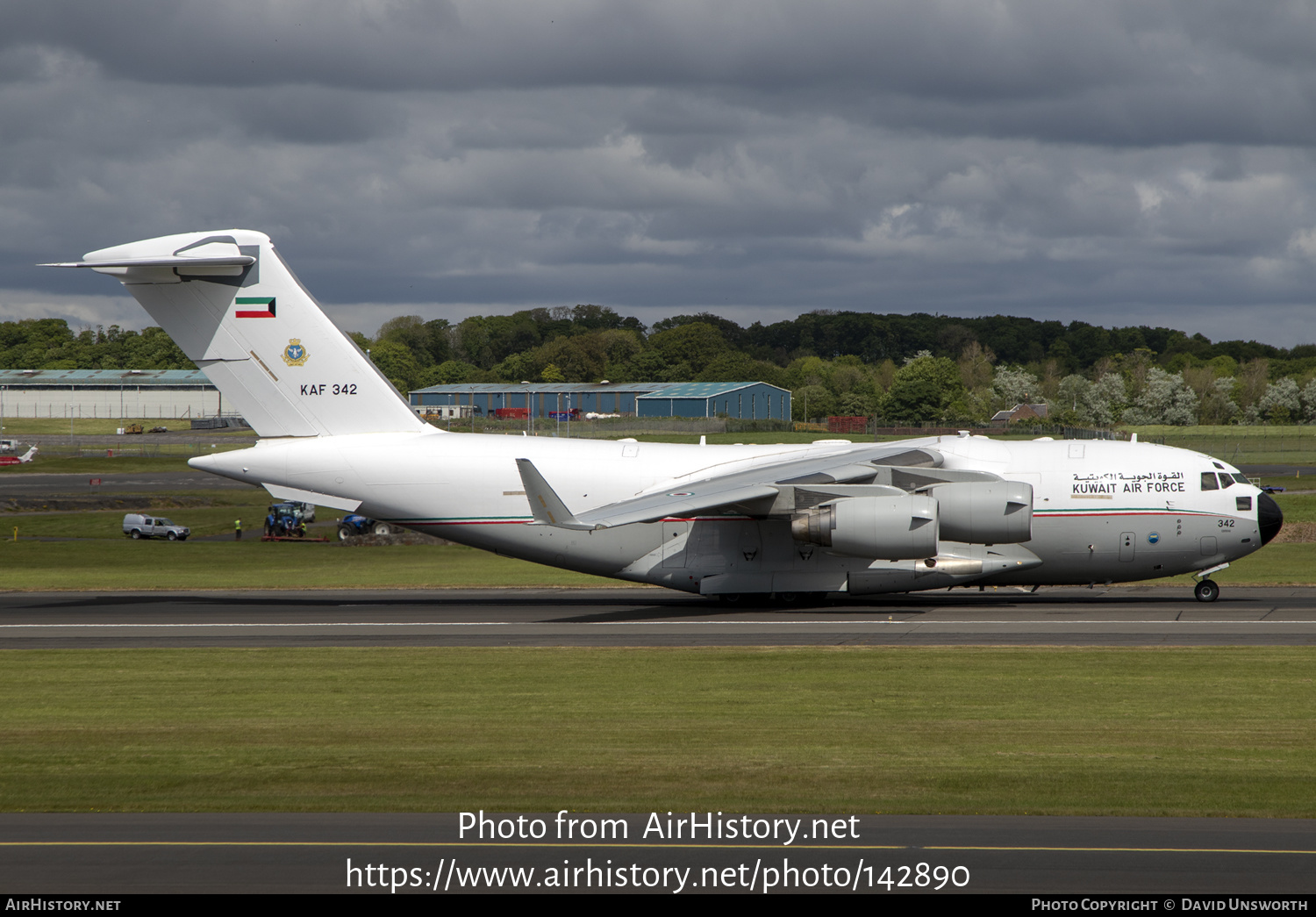 Aircraft Photo of KAF342 | Boeing C-17A Globemaster III | Kuwait - Air Force | AirHistory.net #142890