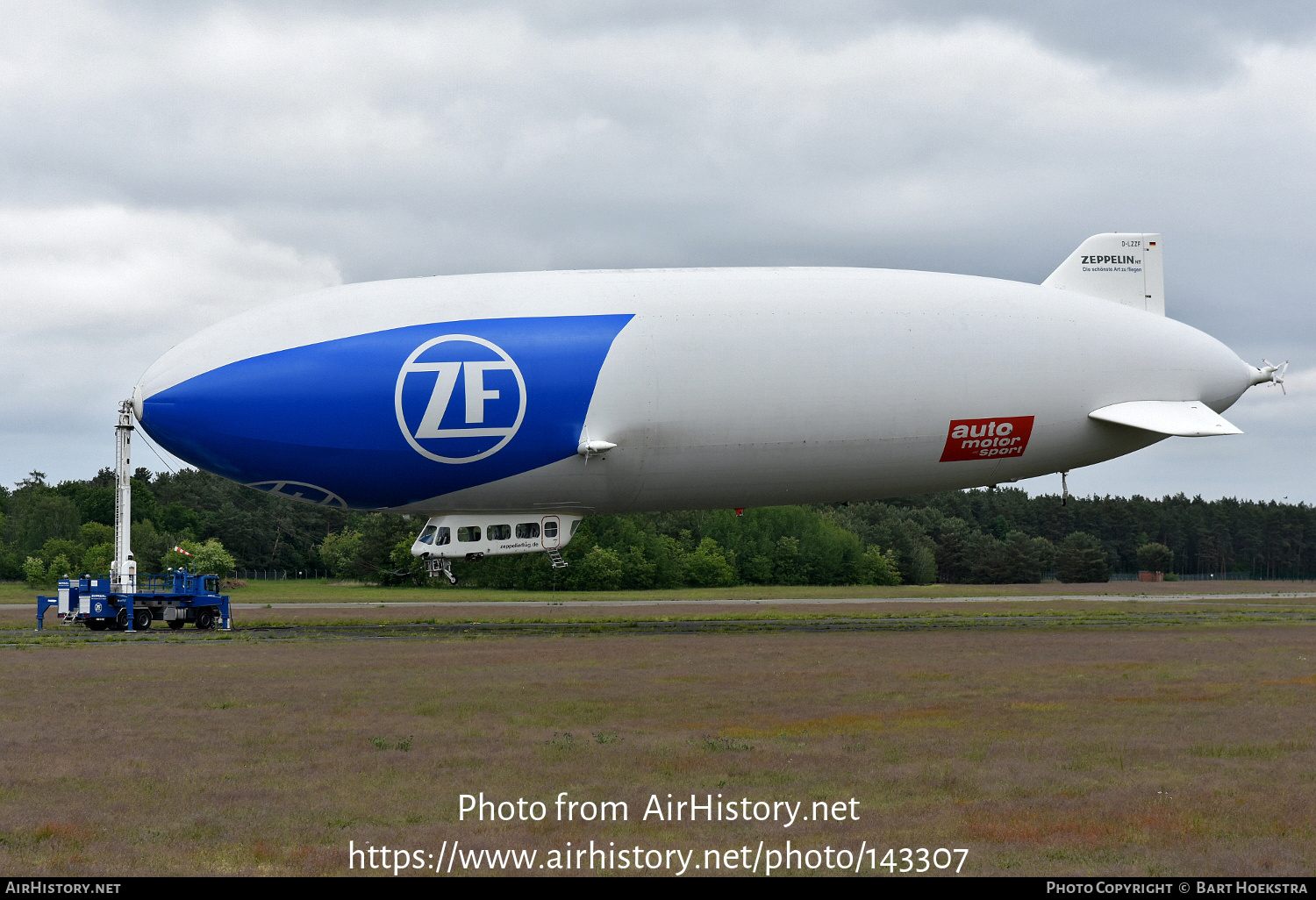 Aircraft Photo of D-LZZF | Zeppelin LZ N07-100 Zeppelin NT | DZR - Deutsche Zeppelin-Reederei | AirHistory.net #143307