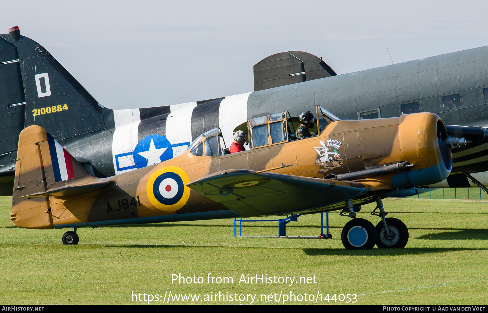 Aircraft Photo of G-BJST / AJ841 | North American T-6H Harvard Mk IV | UK - Air Force | AirHistory.net #144053