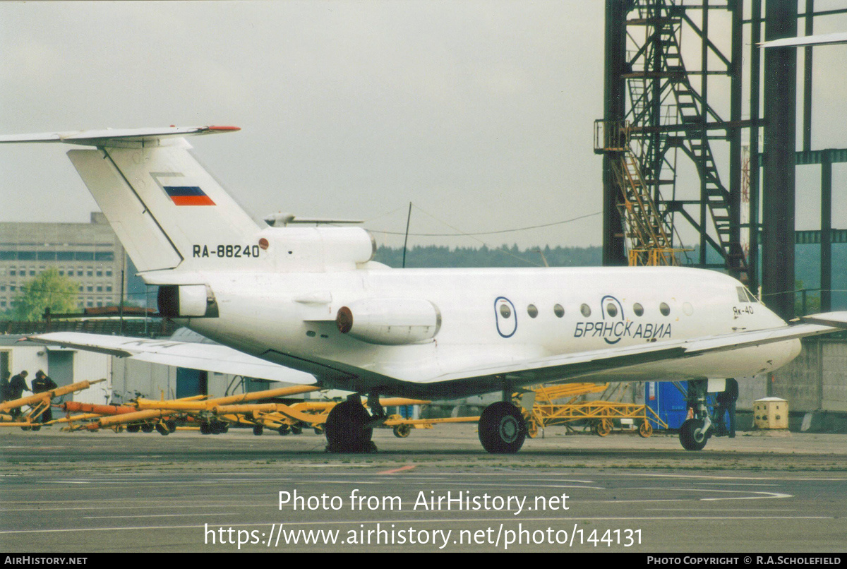 Aircraft Photo of RA-88240 | Yakovlev Yak-40 | Bryansk Avia | AirHistory.net #144131