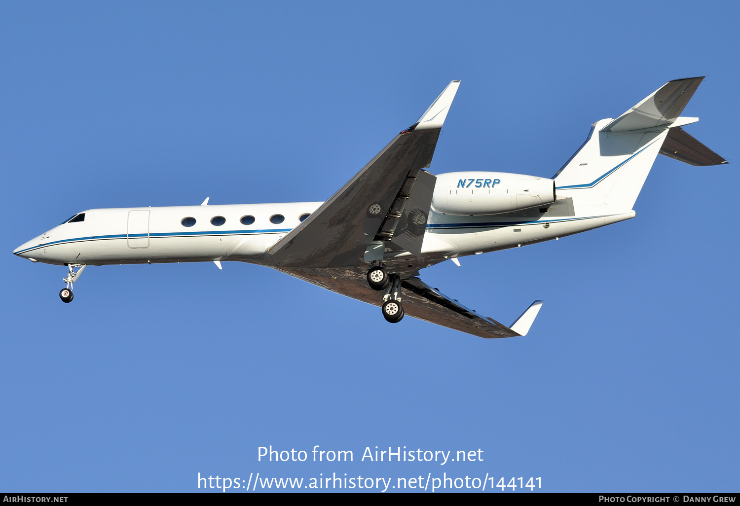 Aircraft Photo of N75RP | Gulfstream Aerospace G-V Gulfstream V | AirHistory.net #144141