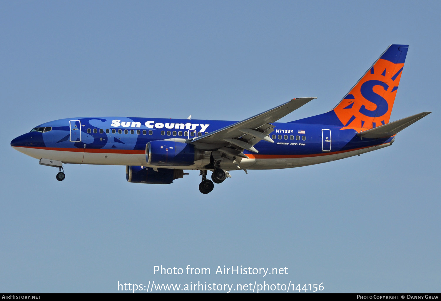 Aircraft Photo of N712SY | Boeing 737-7Q8 | Sun Country Airlines | AirHistory.net #144156