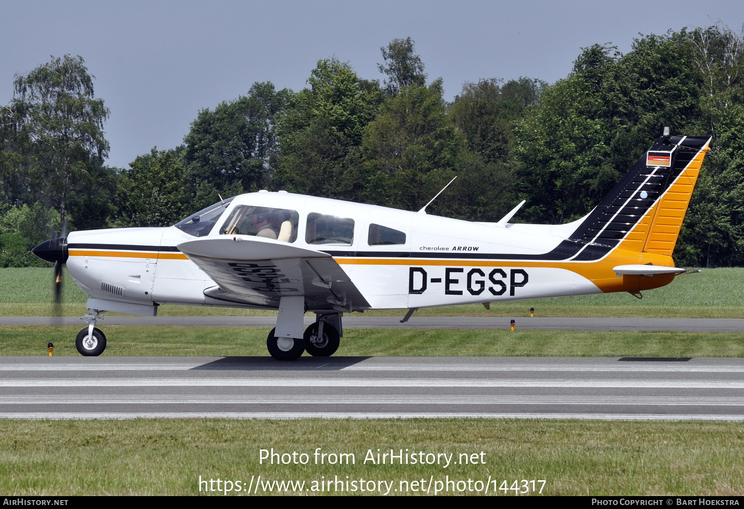 Aircraft Photo of D-EGSP | Piper PA-28R-200 Cherokee Arrow II | AirHistory.net #144317