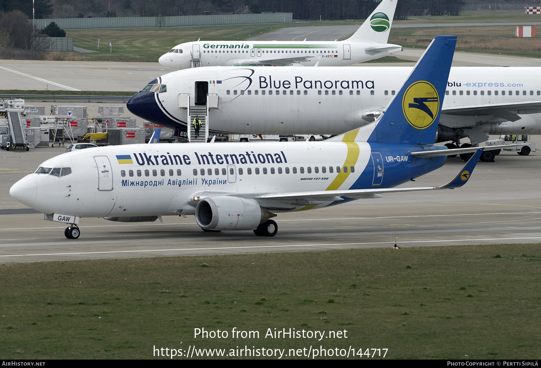 Aircraft Photo of UR-GAW | Boeing 737-5Y0 | Ukraine International Airlines | AirHistory.net #144717