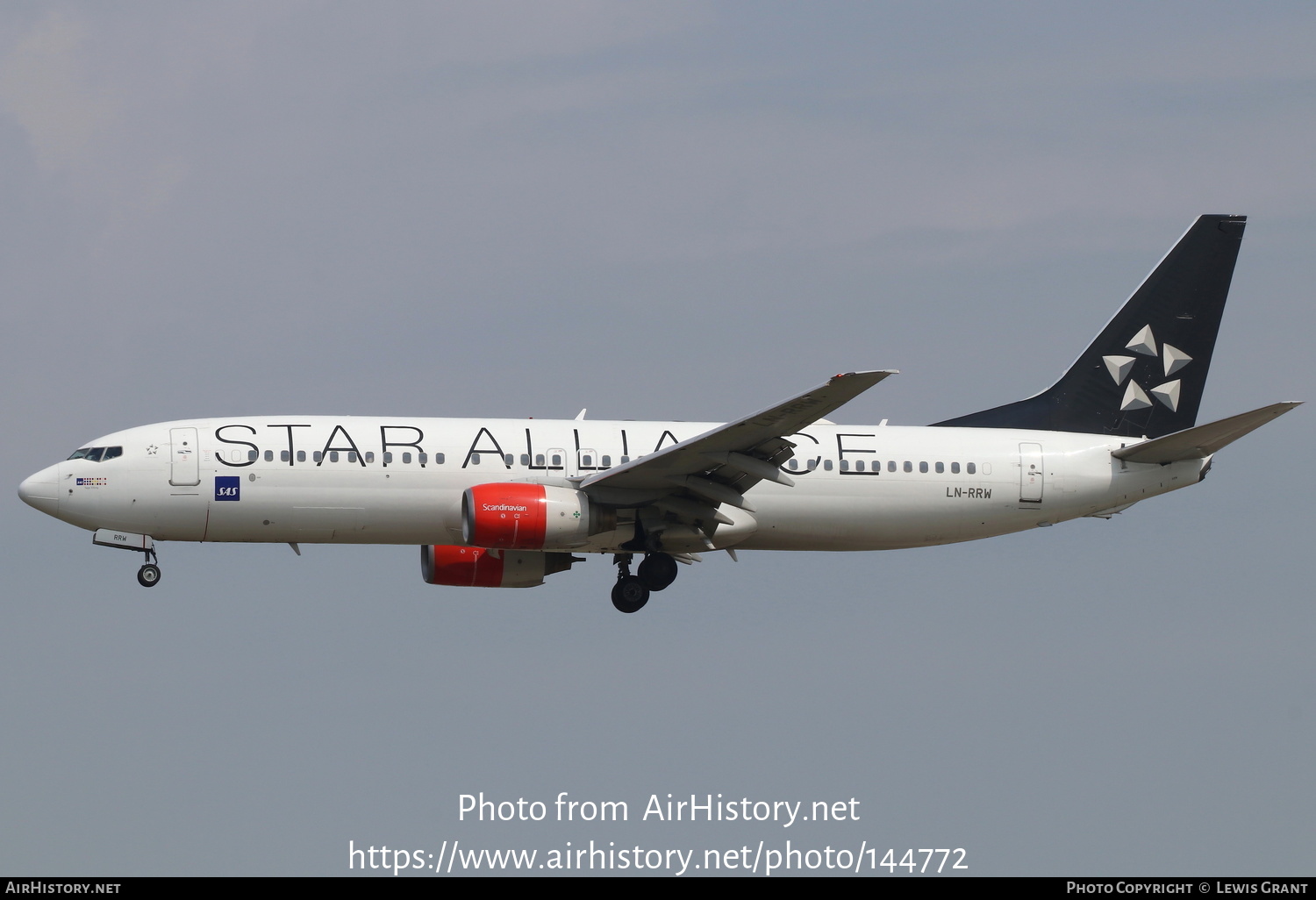 Aircraft Photo of LN-RRW | Boeing 737-883 | Scandinavian Airlines - SAS | AirHistory.net #144772