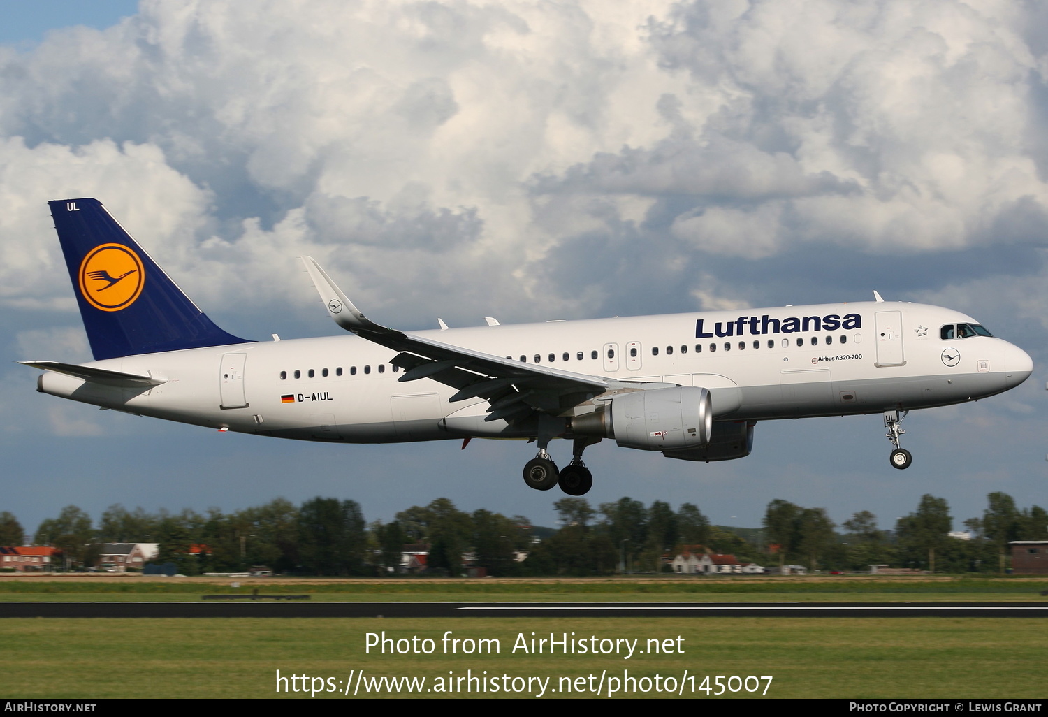 Aircraft Photo of D-AIUL | Airbus A320-214 | Lufthansa | AirHistory.net #145007