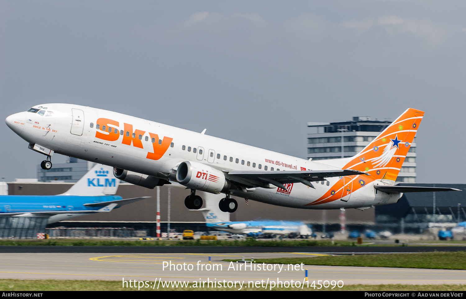 Aircraft Photo of TC-SKE | Boeing 737-4Q8 | Sky Airlines | AirHistory.net #145090