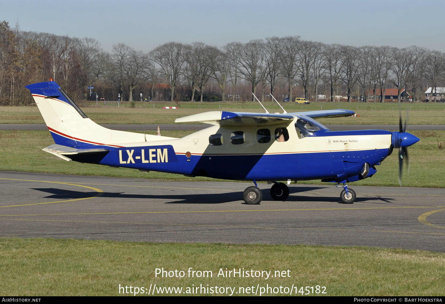 Aircraft Photo of LX-LEM | Cessna P210N Silver Eagle | AirHistory.net #145182