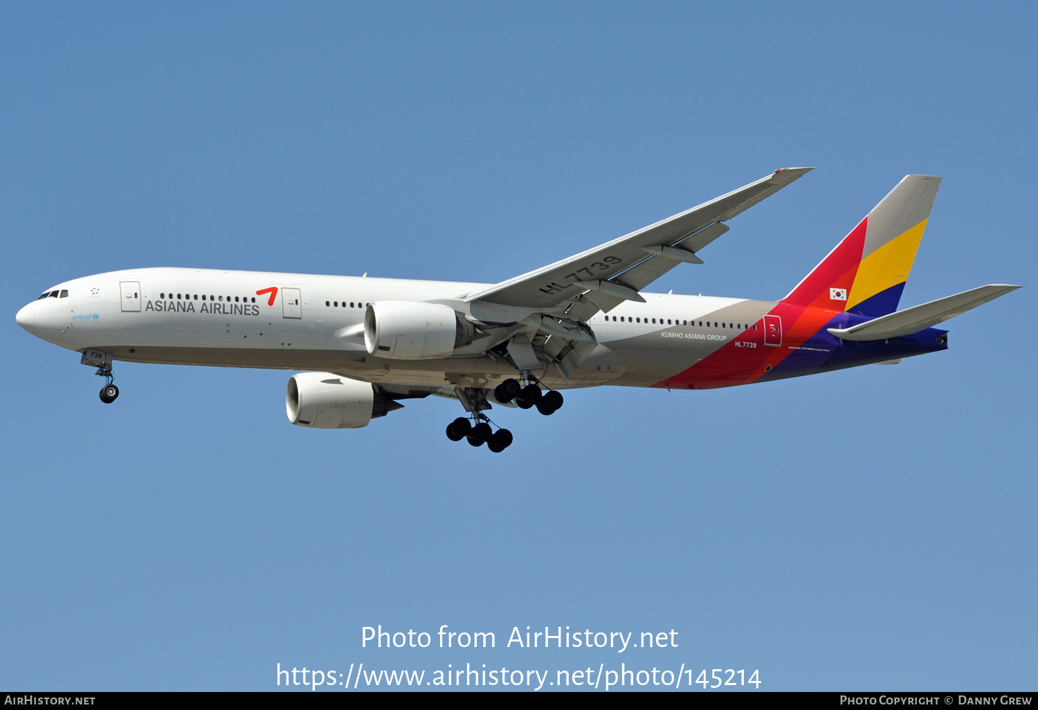 Aircraft Photo of HL7739 | Boeing 777-28E/ER | Asiana Airlines | AirHistory.net #145214