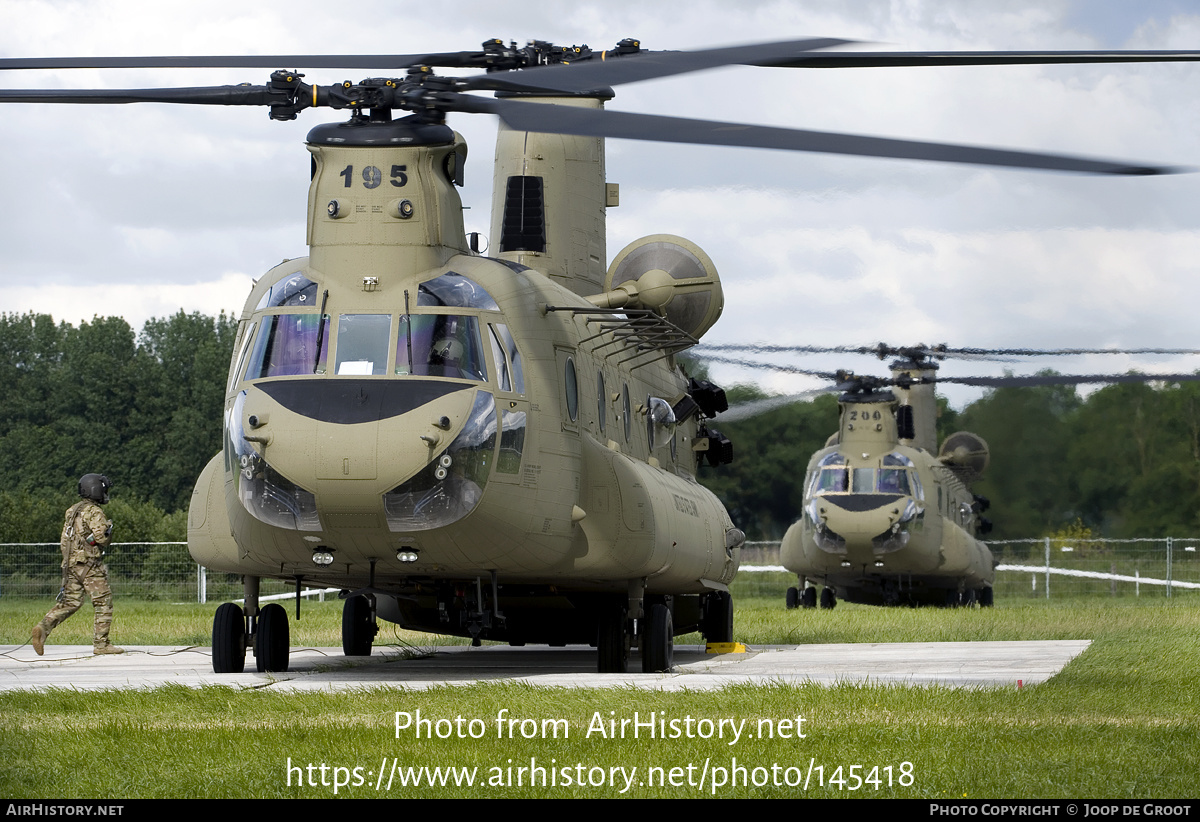 Aircraft Photo of 15-8195 / 15-08195 | Boeing CH-47F Chinook (414) | USA - Army | AirHistory.net #145418