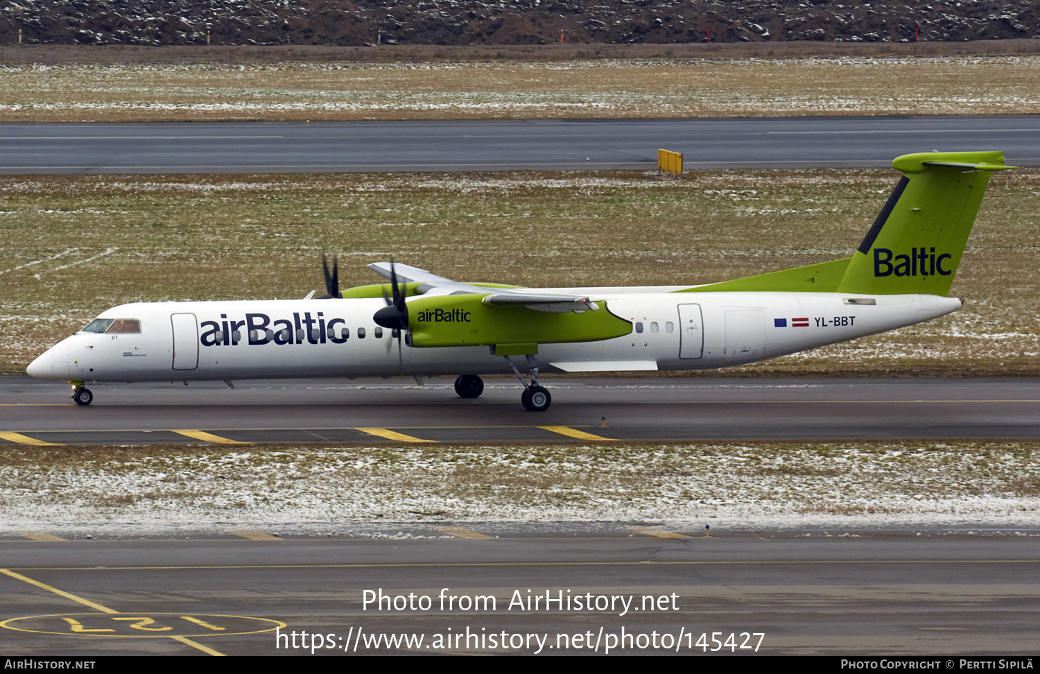 Aircraft Photo of YL-BBT | Bombardier DHC-8-402 Dash 8 | AirBaltic | AirHistory.net #145427