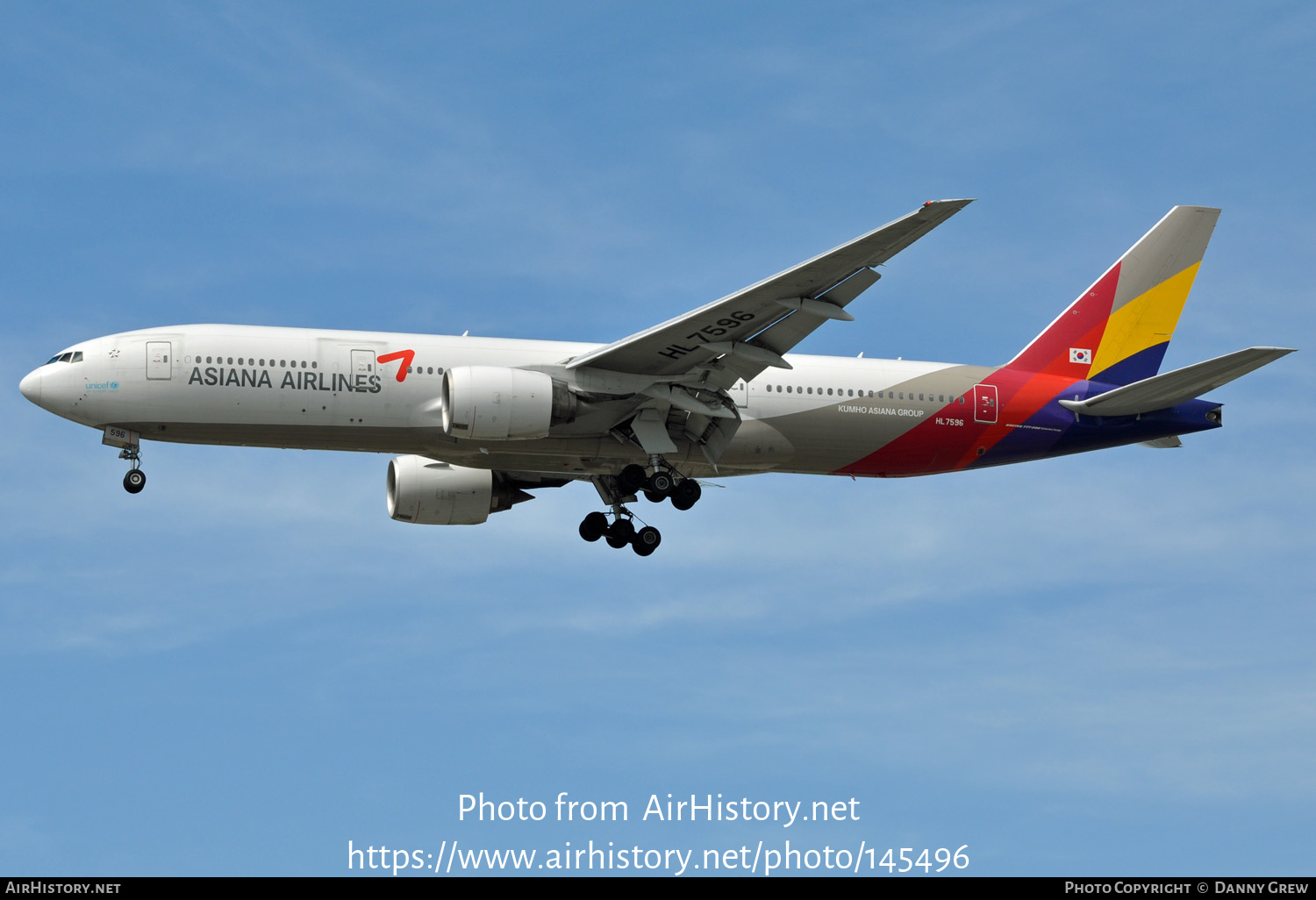 Aircraft Photo of HL7596 | Boeing 777-28E/ER | Asiana Airlines | AirHistory.net #145496