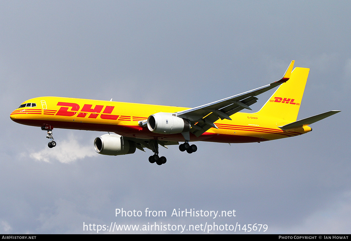 Aircraft Photo of G-DHKP | Boeing 757-223 | DHL International | AirHistory.net #145679