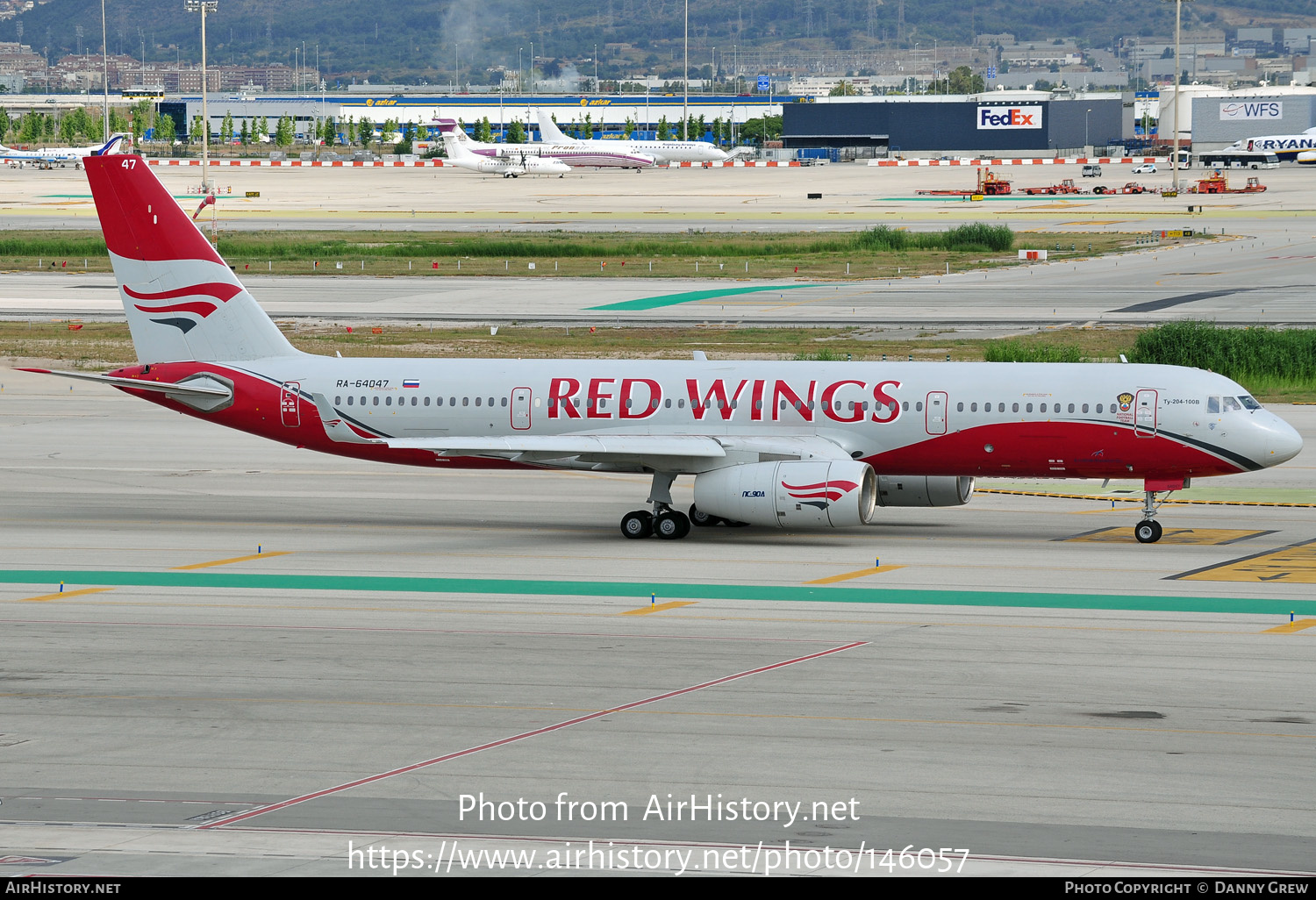 Aircraft Photo of RA-64047 | Tupolev Tu-204-100 | Red Wings | AirHistory.net #146057