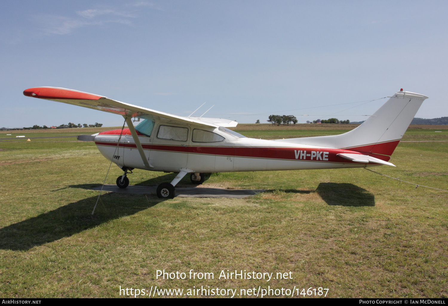 Aircraft Photo of VH-PKE | Cessna 182P Skylane | AirHistory.net #146187