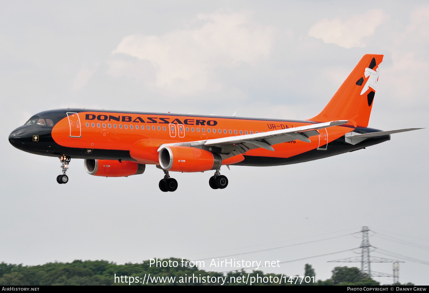 Aircraft Photo of UR-DAJ | Airbus A320-232 | Donbassaero | AirHistory.net #147701