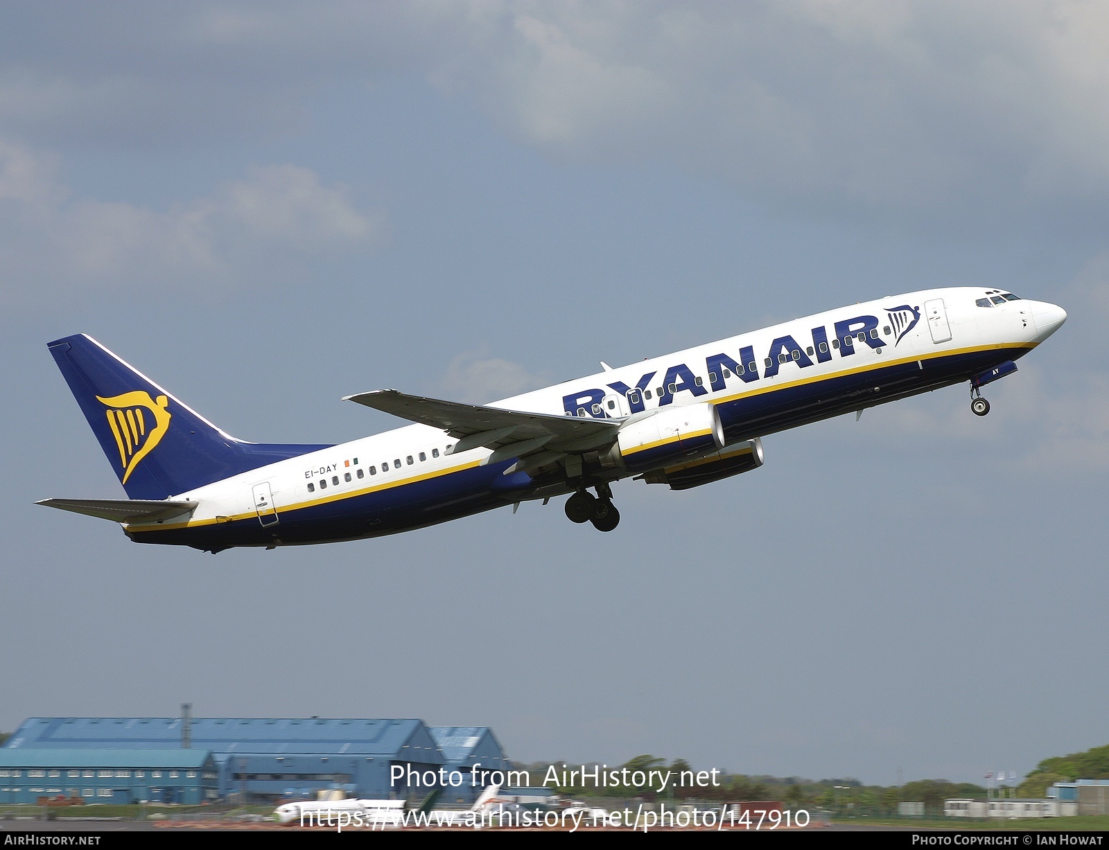 Aircraft Photo of EI-DAY | Boeing 737-8AS | Ryanair | AirHistory.net #147910