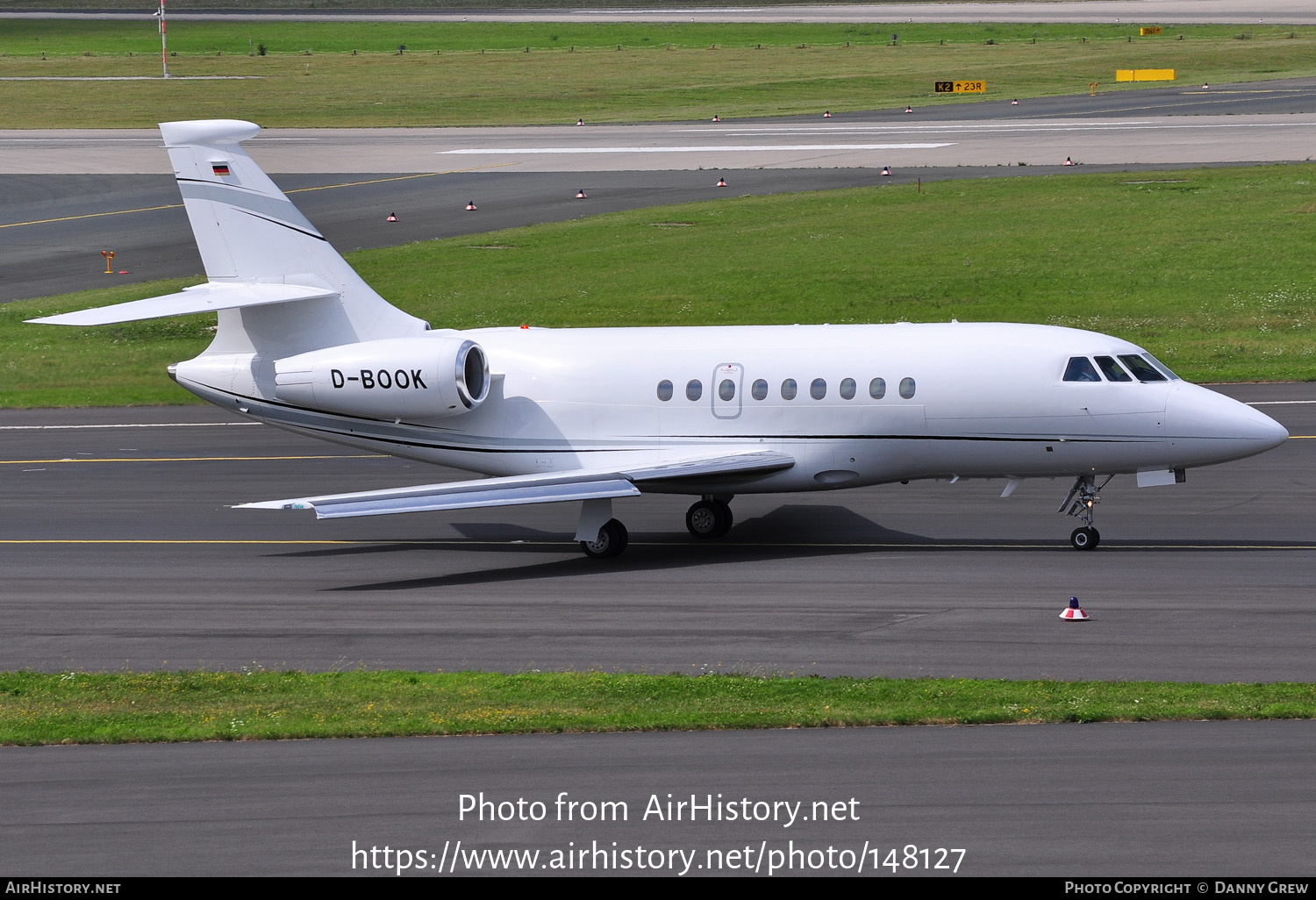 Aircraft Photo of D-BOOK | Dassault Falcon 2000EX EASy | AirHistory.net #148127