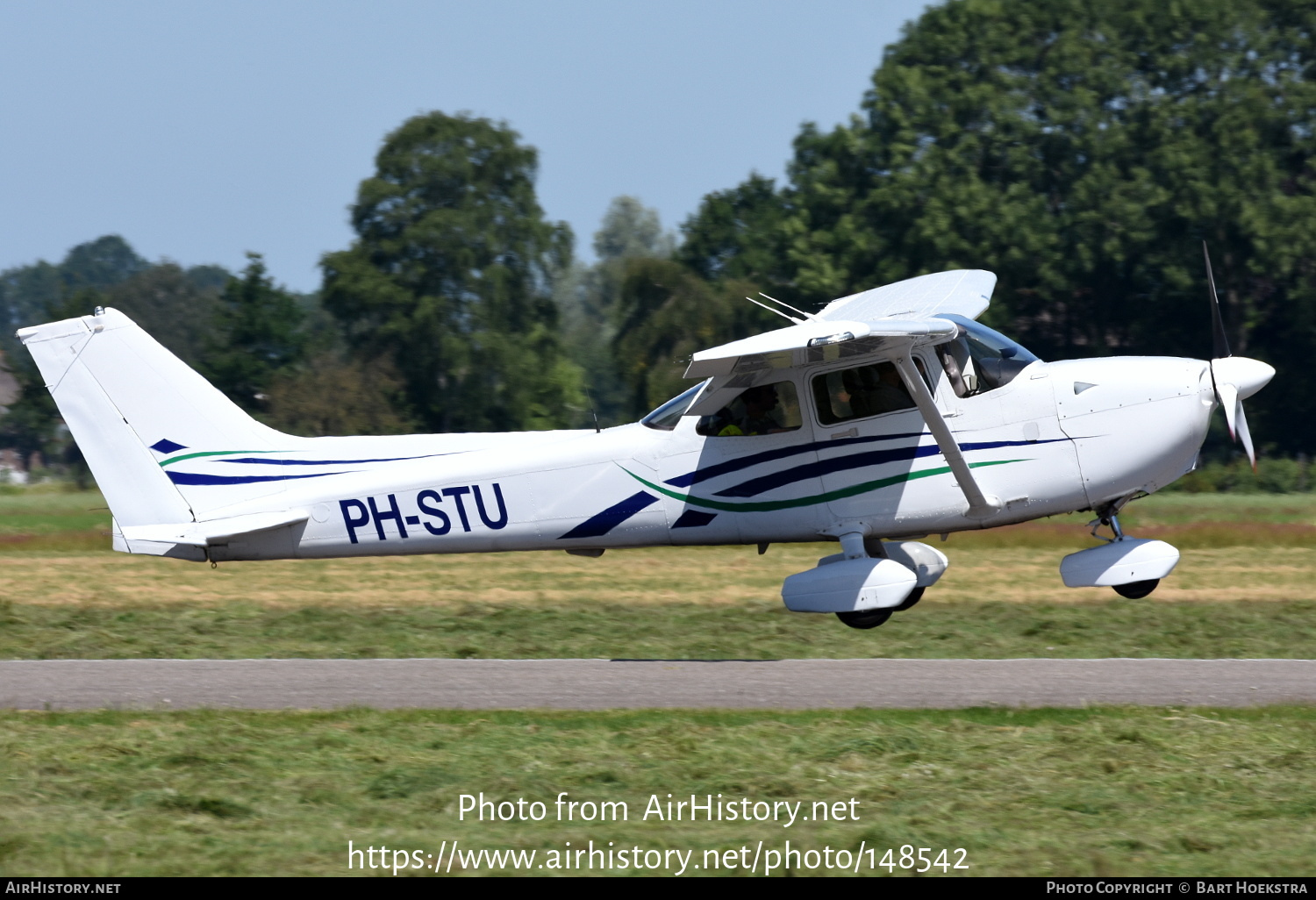 Aircraft Photo of PH-STU | Cessna 172R Skyhawk | AirHistory.net #148542