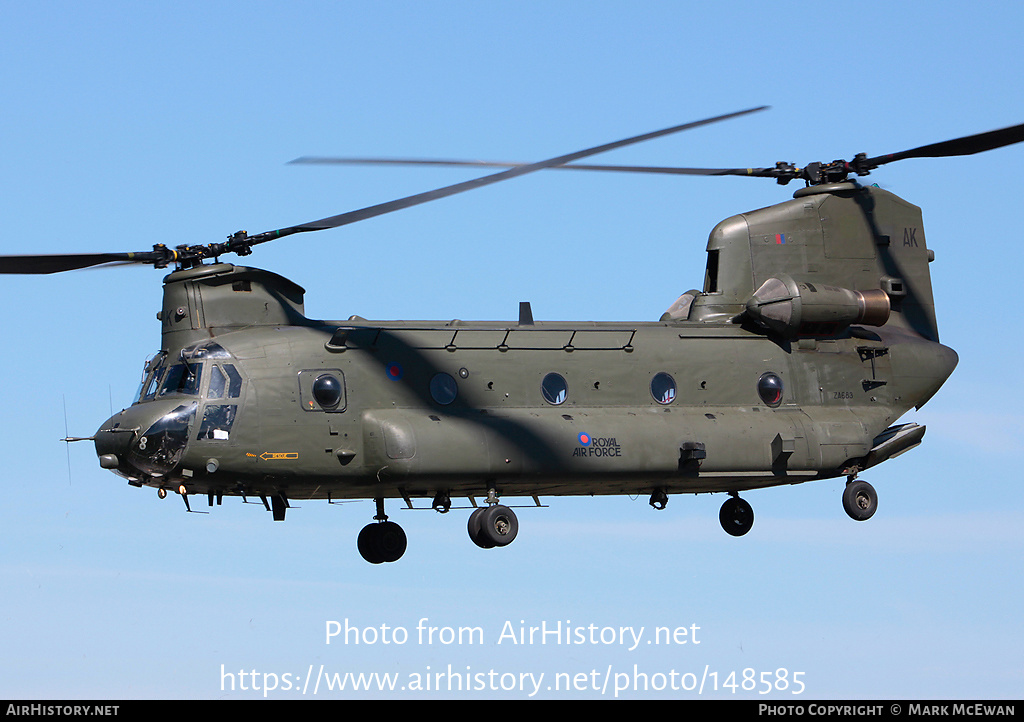 Aircraft Photo of ZA683 | Boeing Chinook HC2 (352) | UK - Air Force | AirHistory.net #148585