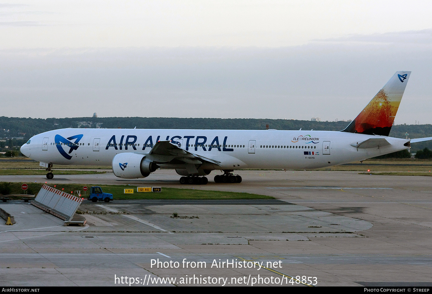 Aircraft Photo of F-OSYD | Boeing 777-3Q8/ER | Air Austral | AirHistory.net #148853