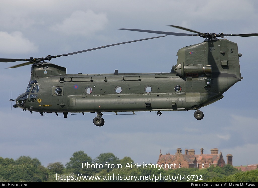 Aircraft Photo of ZA673 | Boeing Chinook HC2 (352) | UK - Air Force | AirHistory.net #149732