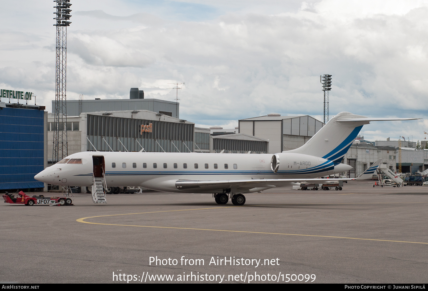 Aircraft Photo of M-ARGO | Bombardier Global 6000 (BD-700-1A10) | AirHistory.net #150099