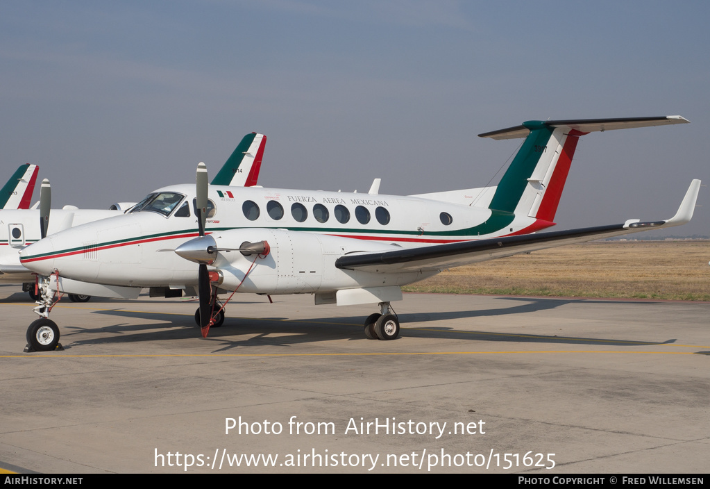 Aircraft Photo of 3917 | Beechcraft 350i King Air (B300) | Mexico - Air Force | AirHistory.net #151625