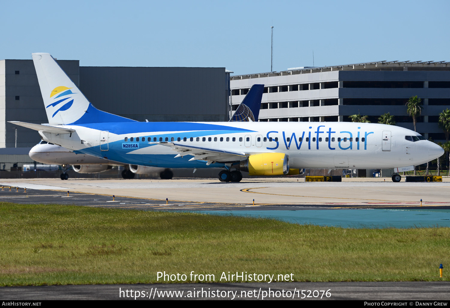 Aircraft Photo of N285XA | Boeing 737-4Q8 | Swift Air | AirHistory.net #152076