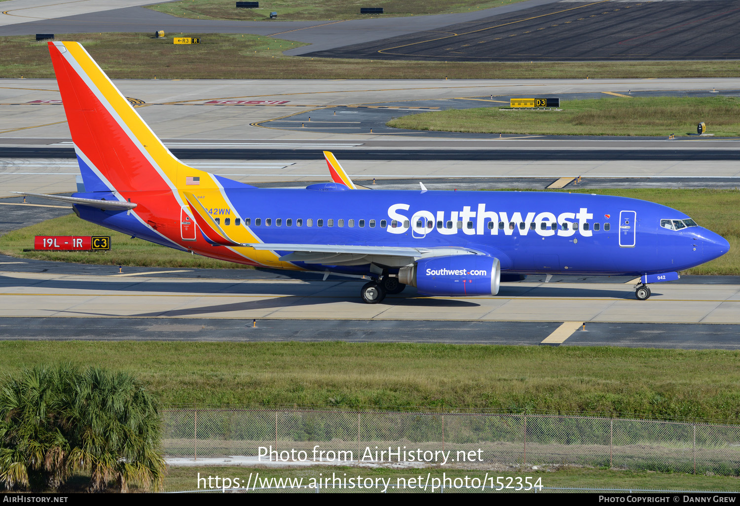 Aircraft Photo of N942WN | Boeing 737-7H4 | Southwest Airlines ...