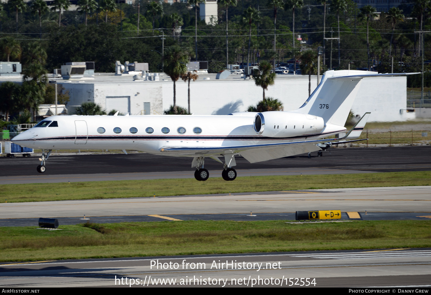 Aircraft Photo of 166376 / 376 | Gulfstream Aerospace C-37B Gulfstream G550 (G-V-SP) | USA - Navy | AirHistory.net #152554